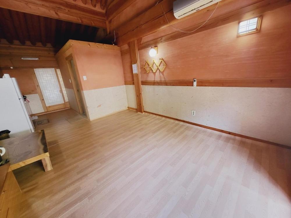 Yeongwol Hwanggung Hanok Pension Room photo